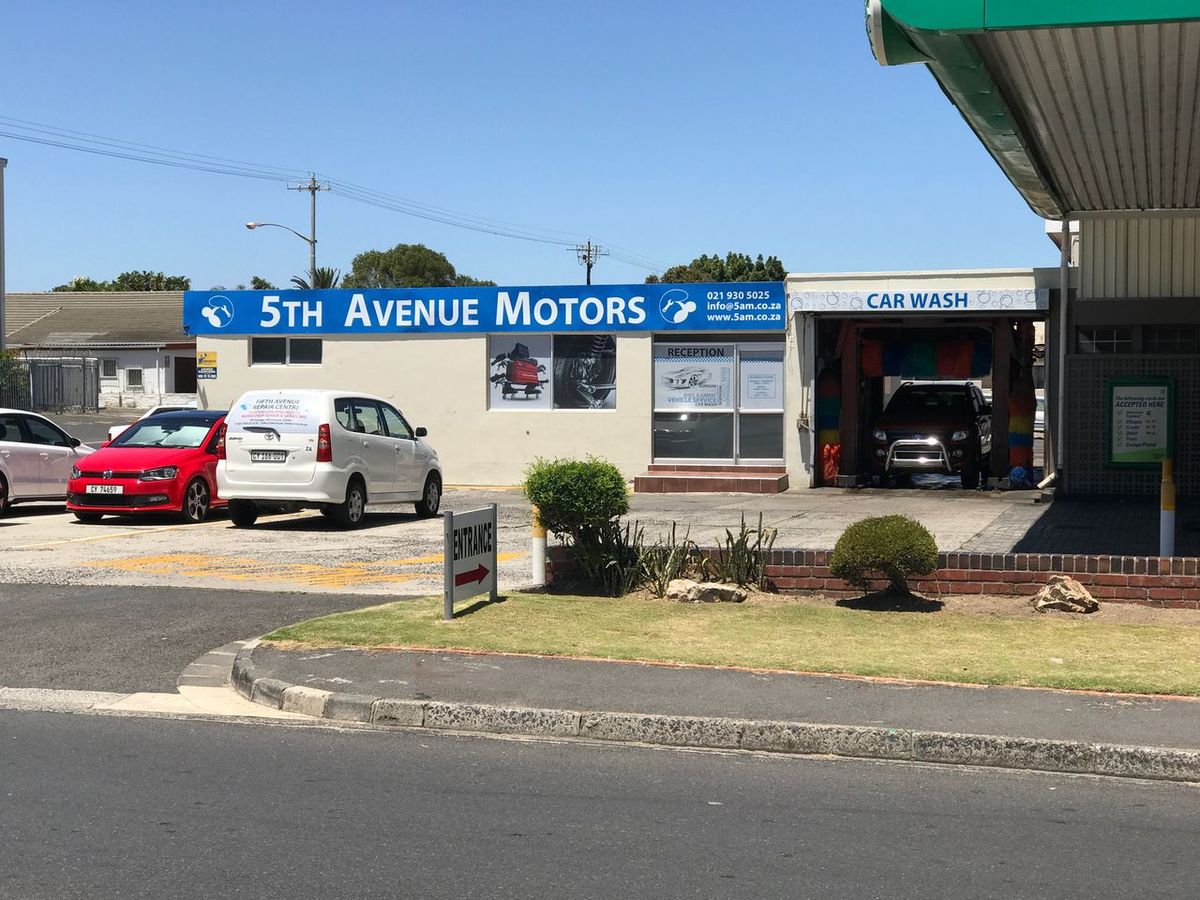 5th Avenue Motors shopfront